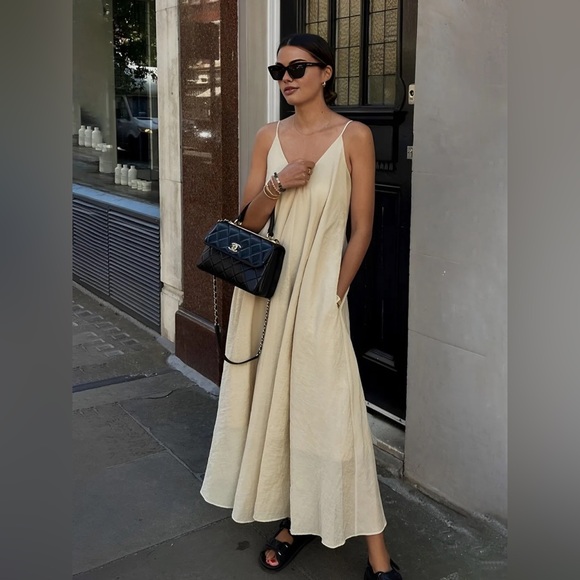 Commense Dresses & Skirts - Double Layers V-neck Long Dress